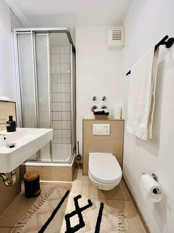 Sunset Apartment: Free Parking + Balcony + Netflix Ессен Екстер'єр фото